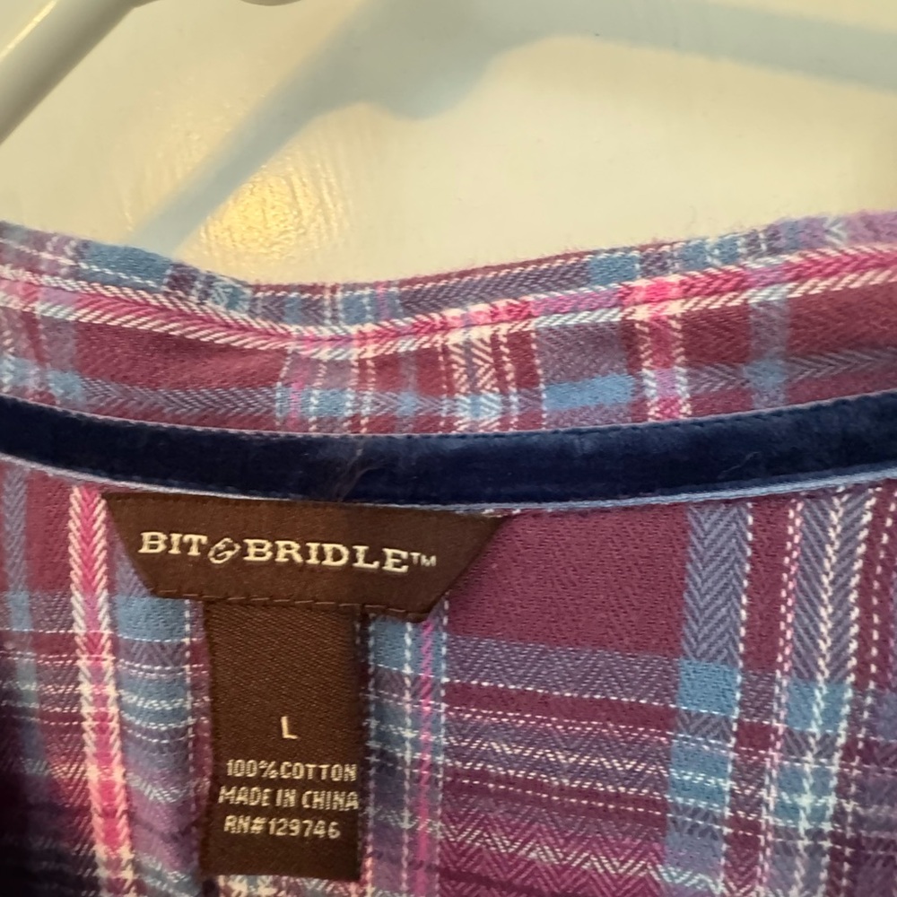Adorable trendy pink Bit & Bridle Plaid Flannel Shirt – Size L - Picture 3 of 10